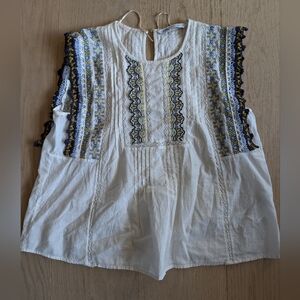 Zara Embroidered Tank Top. Size small. NWOT.